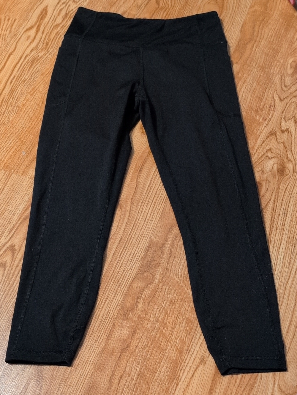 EUC Victoria's Secret Black Workout Leggings Size Medium